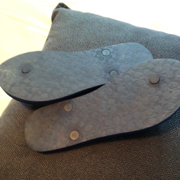 Coach Flip Flops - Picture 4 of 6